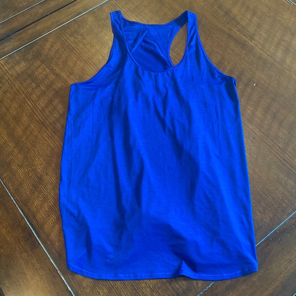 Bright blue lululemon tank size 6 EUC